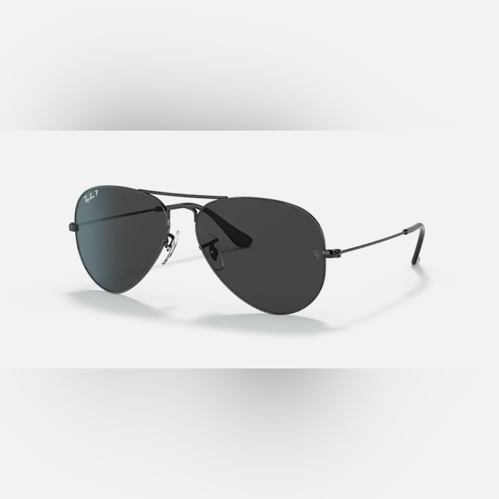 Ray-Ban Black Aviator Polarized Sunglasses
